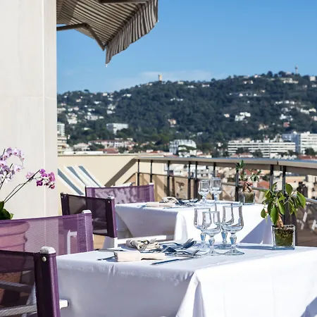 Staybridge - Centre By Ihg Szálloda Cannes
