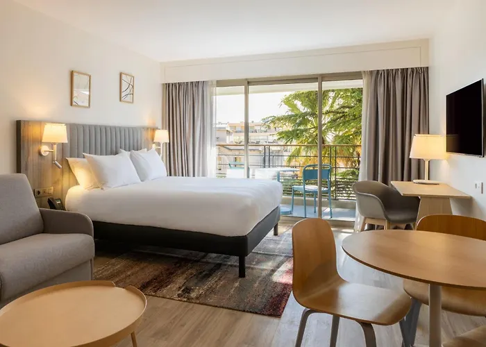 Staybridge - Centre By Ihg Hotel Cannes