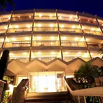 Staybridge - Centre By Ihg Hotel Cannes