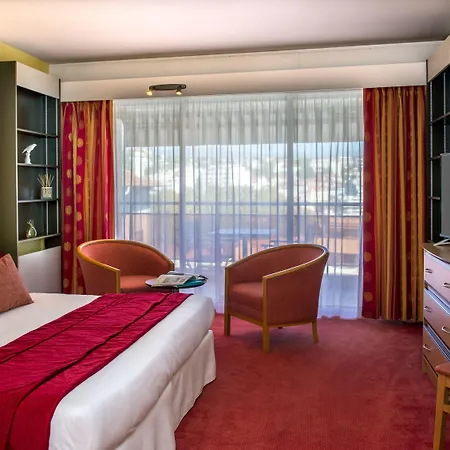 Staybridge - Centre By Ihg Канны