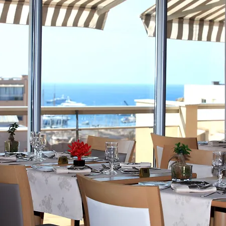 Staybridge - Centre By Ihg 4*