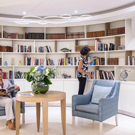 Staybridge - Centre By Ihg Ξενοδοχείο