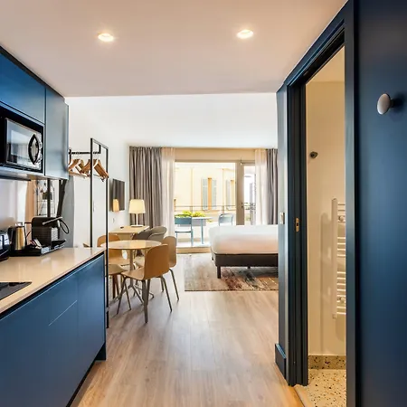 Staybridge - Centre By Ihg קאן