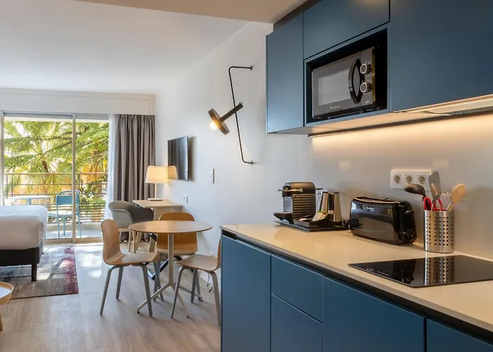 Staybridge - Centre By Ihg Hotel Cannes