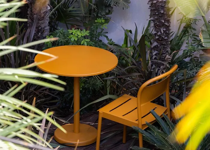 Staybridge - Centre By Ihg Hotel