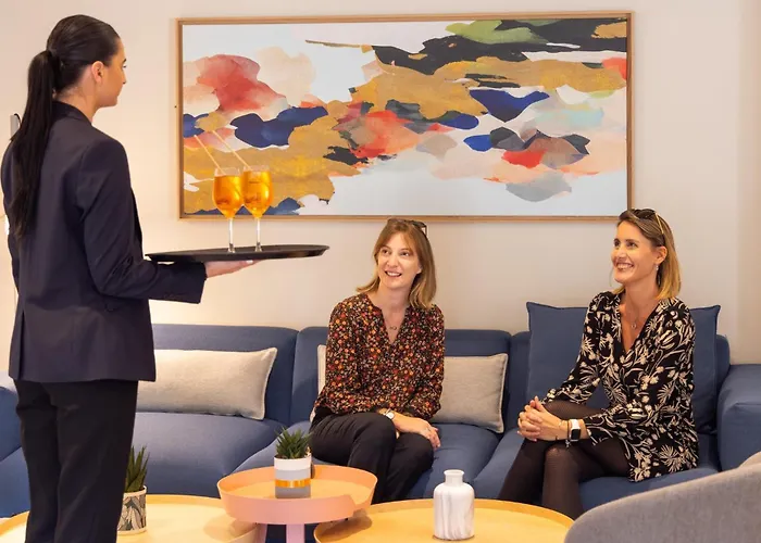 Staybridge - Centre By Ihg Hotel Cannes