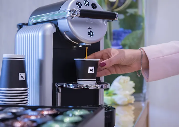 Staybridge - Centre By Ihg 4* Cannes