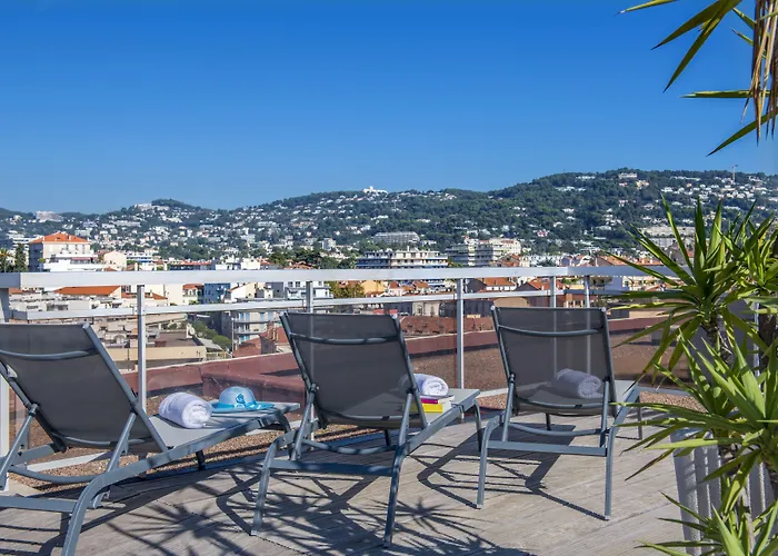 Staybridge - Centre By Ihg Hotel