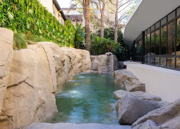 Staybridge - Centre By Ihg Cannes