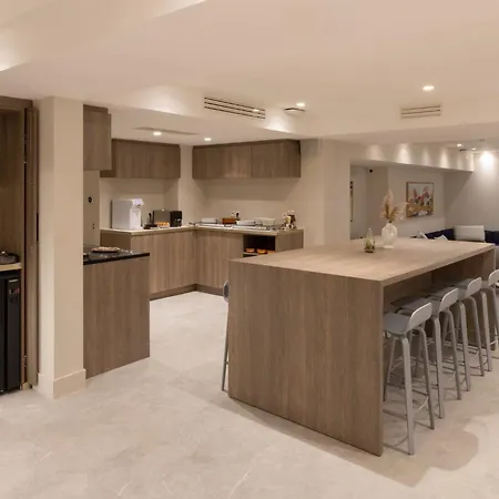 Hotel Staybridge - Centre By Ihg 4*