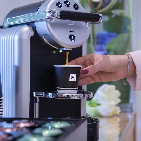 Staybridge - Centre By Ihg 4* Κάννες