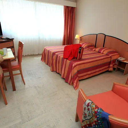 Staybridge - Centre By Ihg 4* Κάννες